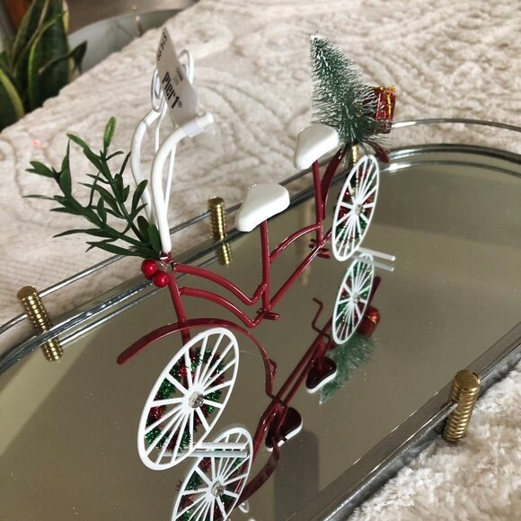 ADORABLE PIER 1 TANDEM BIKE DECORATED FOR CHRISTMAS PHOTO/CARD HOLDER NWT - Picture 1 of 7